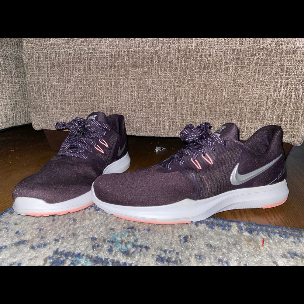 Nike In Season TR8 size 12